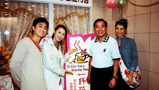 郑俊弘TVB效力24年离巢，代表作认知度成业内讨论焦点 现场图