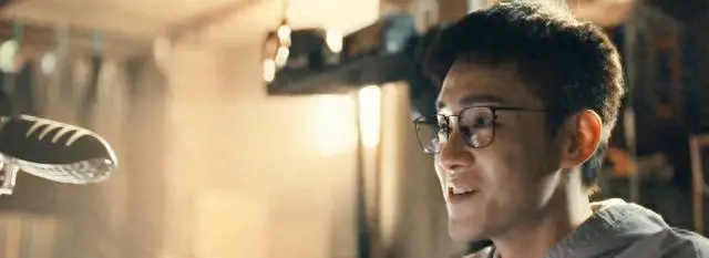 《爱情没有神话》剧情反转：何韩真实身份曝光引观众震动 现场图
